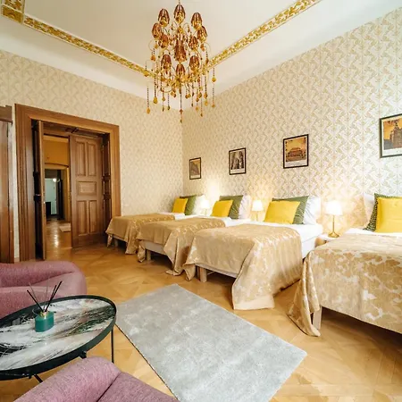 Bohemia Grand By Wagnerstays מלון דירות