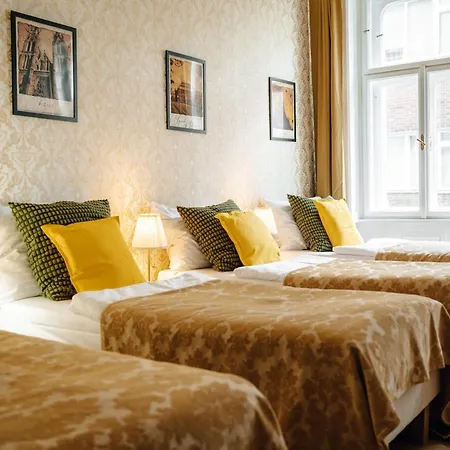 Bohemia Grand By Wagnerstays מלון דירות 4*