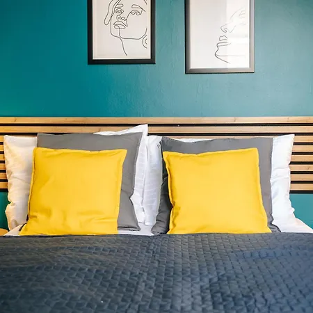 מלון דירות Bohemia Grand By Wagnerstays