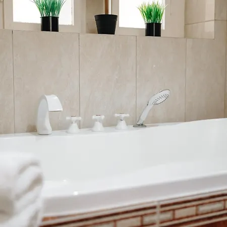 Bohemia Grand By Wagnerstays 4* פראג