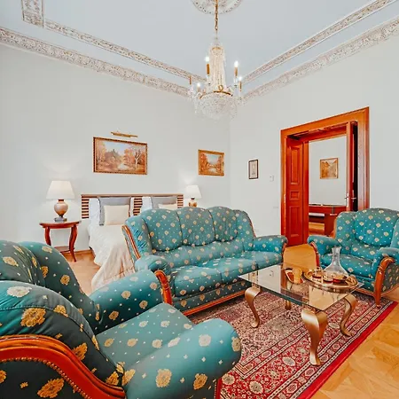 Bohemia Grand By Wagnerstays 4*
