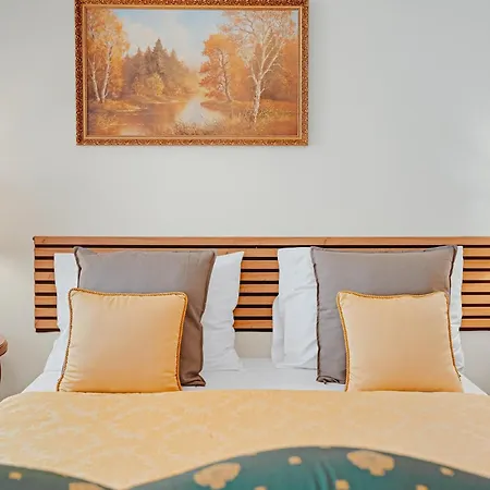 מלון דירות Bohemia Grand By Wagnerstays