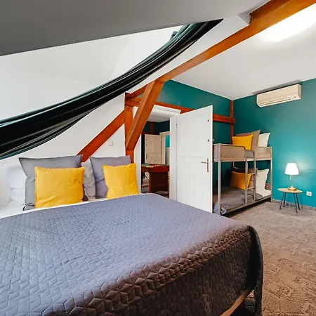 מלון דירות Bohemia Grand By Wagnerstays